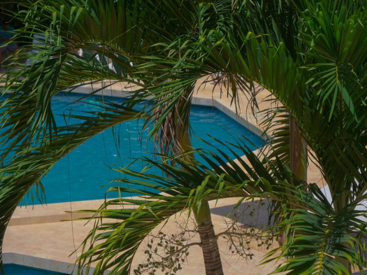 Grand Hotel Mercedes Pucallpa Extérieur photo