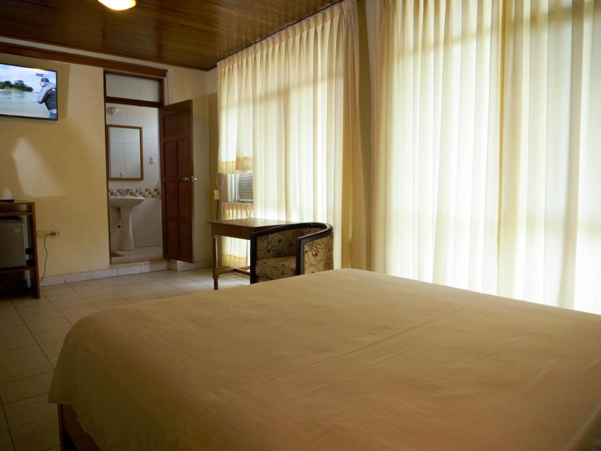 Grand Hotel Mercedes Pucallpa Extérieur photo